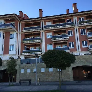 Costa, Parking Privado Con Puerta Incluido Apartamento Zumaia